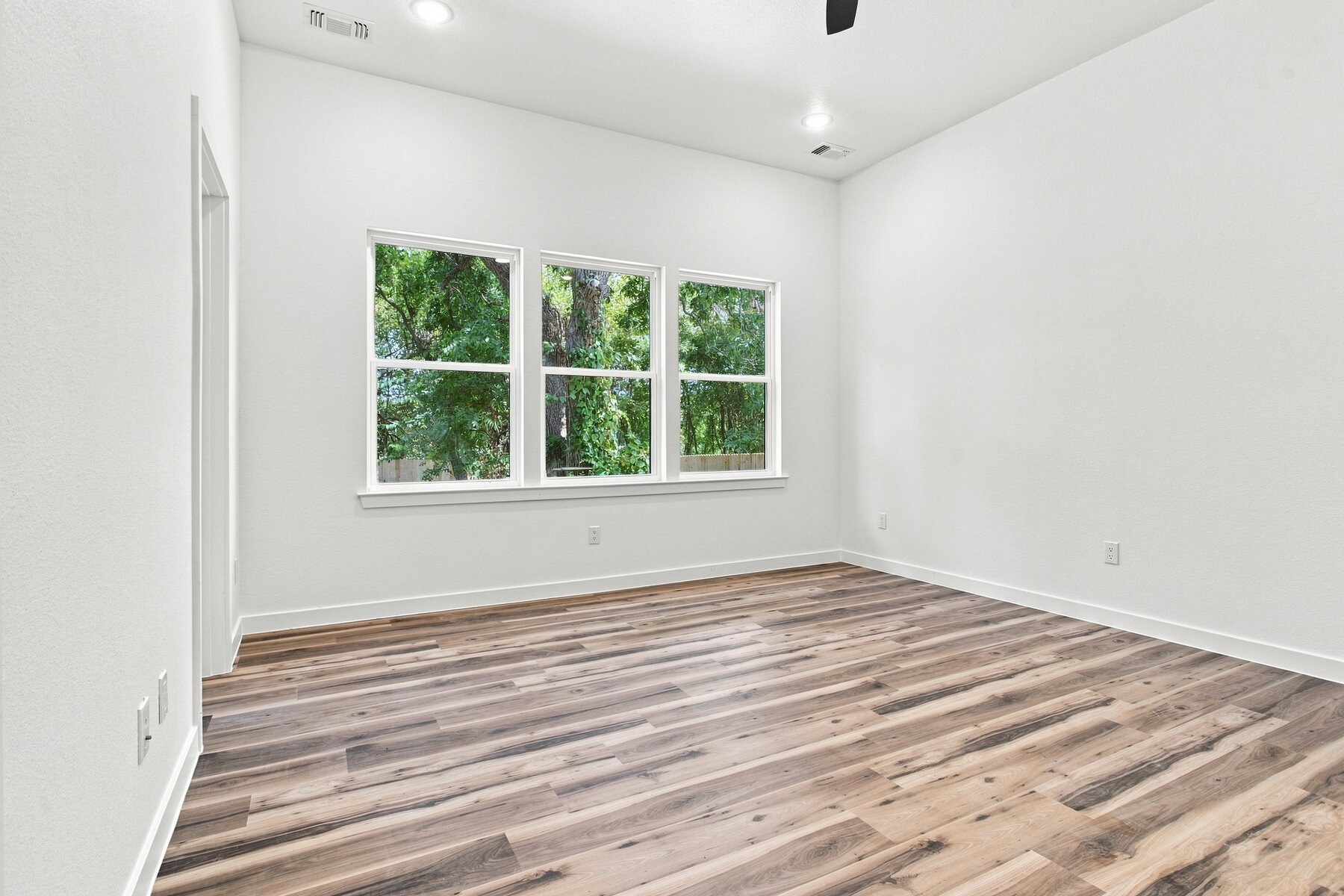 Interior detail of 106 E Miller Street
