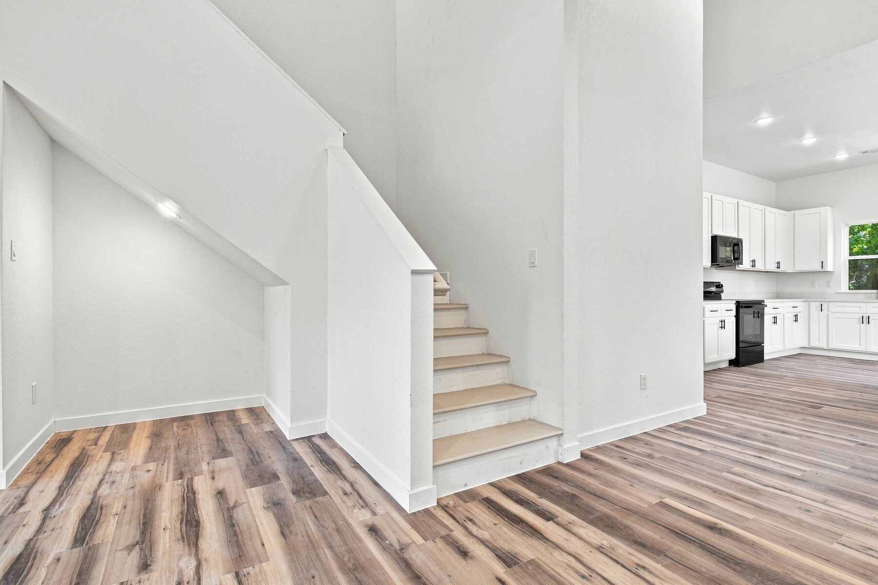 Interior detail of 106 E Miller Street