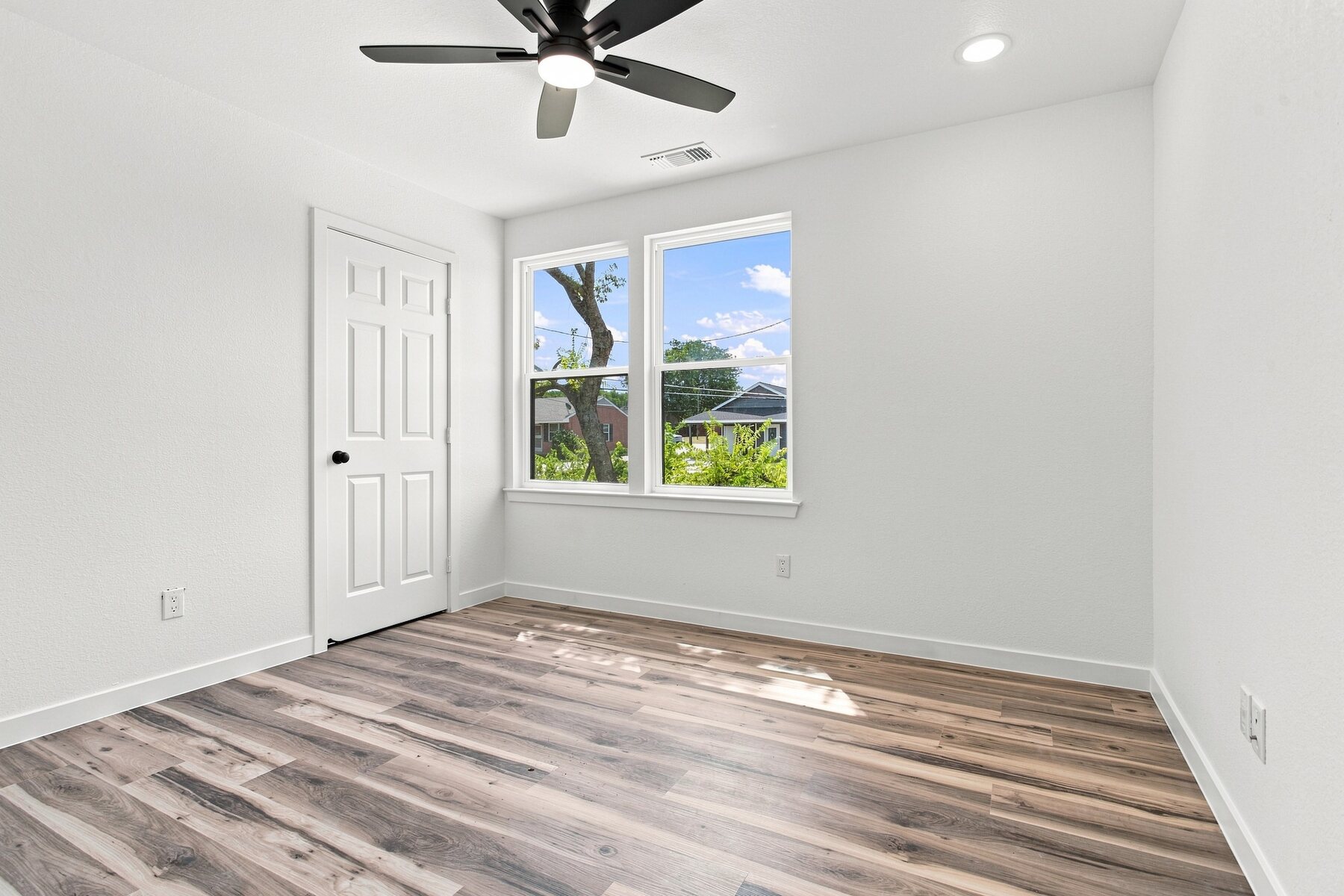 Interior detail of 106 E Miller Street