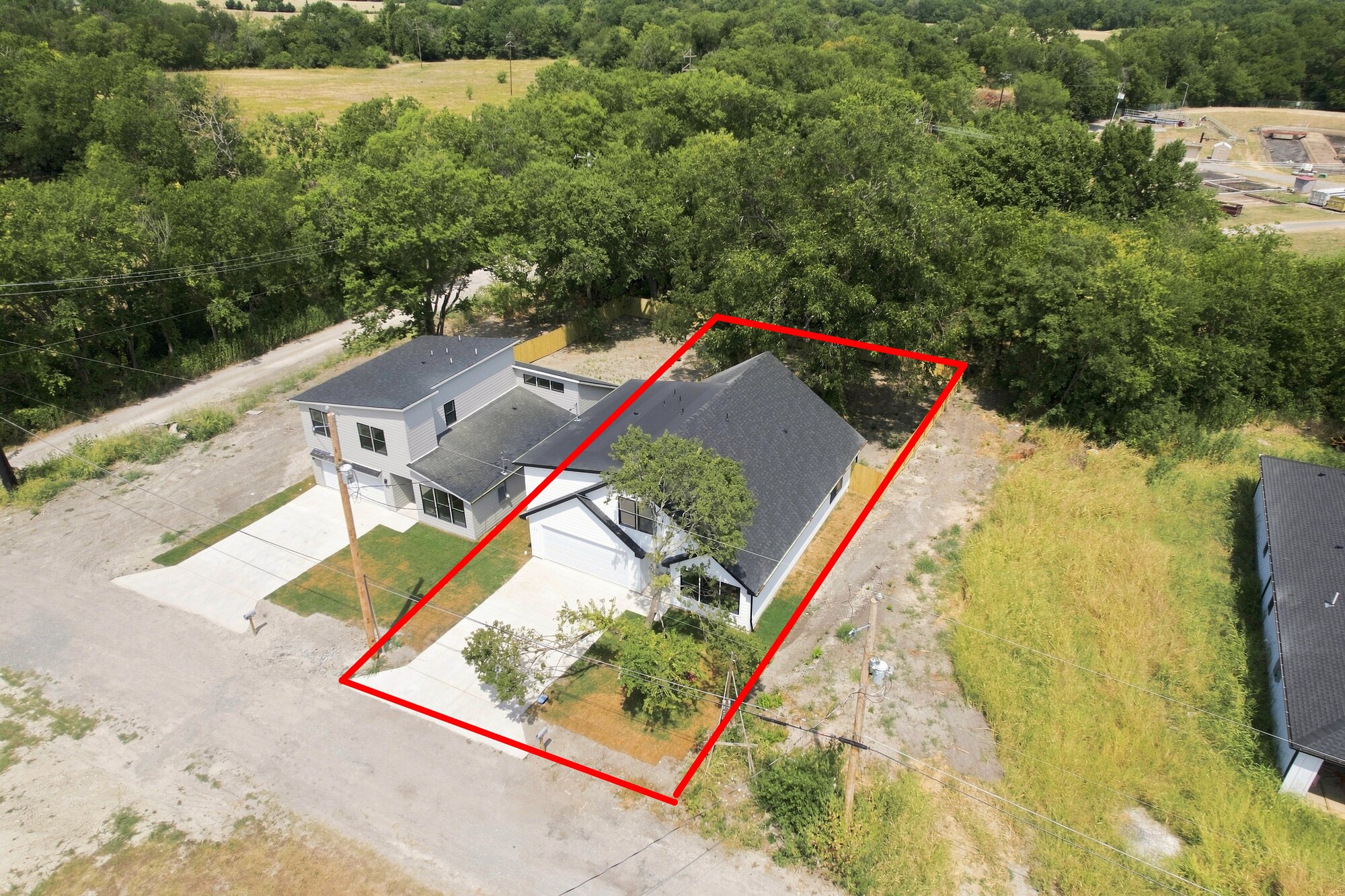 Aerial view of 106 E Miller Street